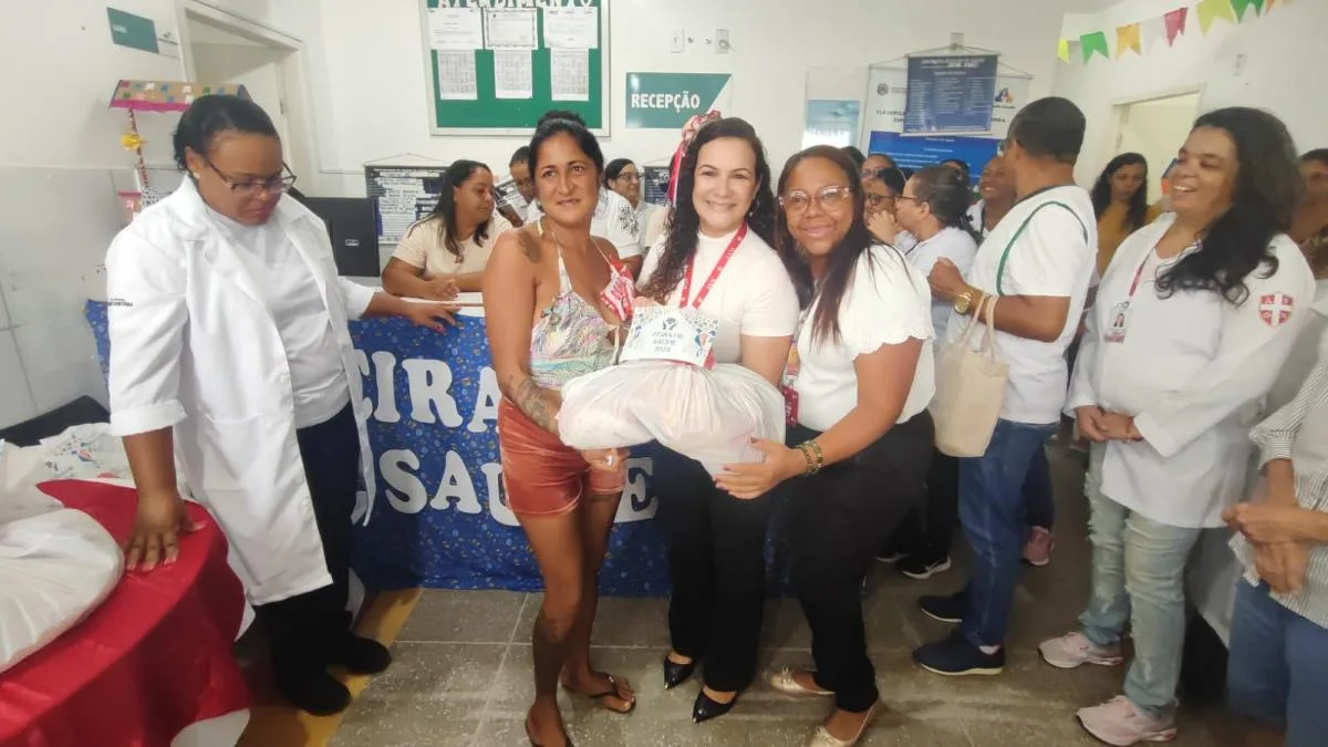 Feira de Saúde é realizada no George Américo com distribuição de cestas básicas