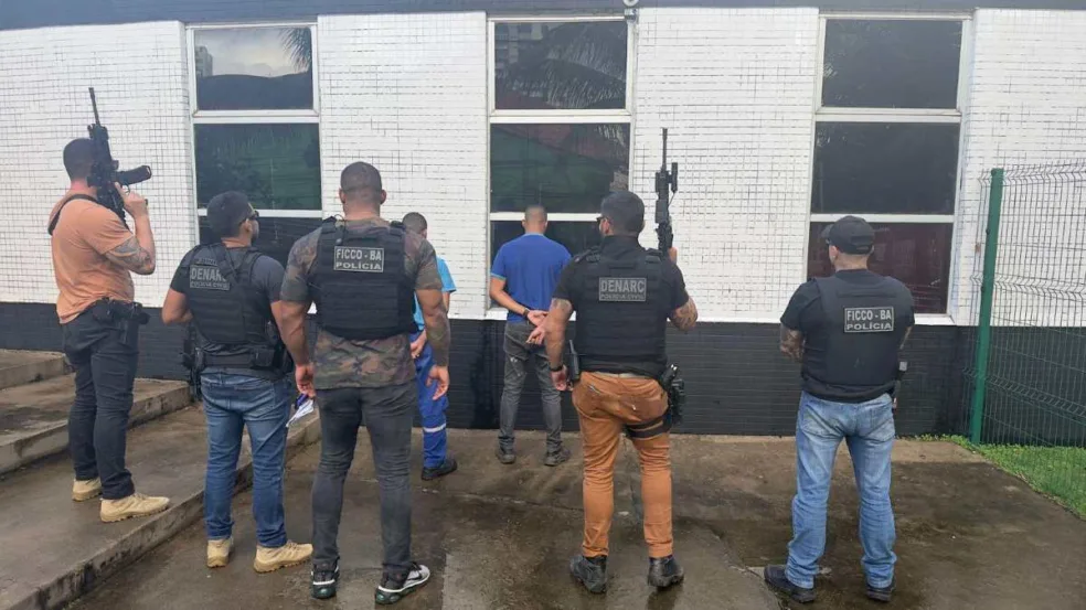 Operação da FICCO e Polícia Civil em Salvador Operação da FICCO e Polícia Civil em Salvador