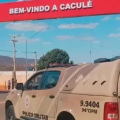policiais salvam homem de engasgo