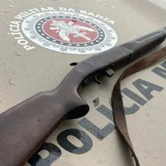 PM apreende espingarda em Casa Nova