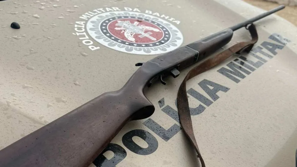PM apreende espingarda em Casa Nova