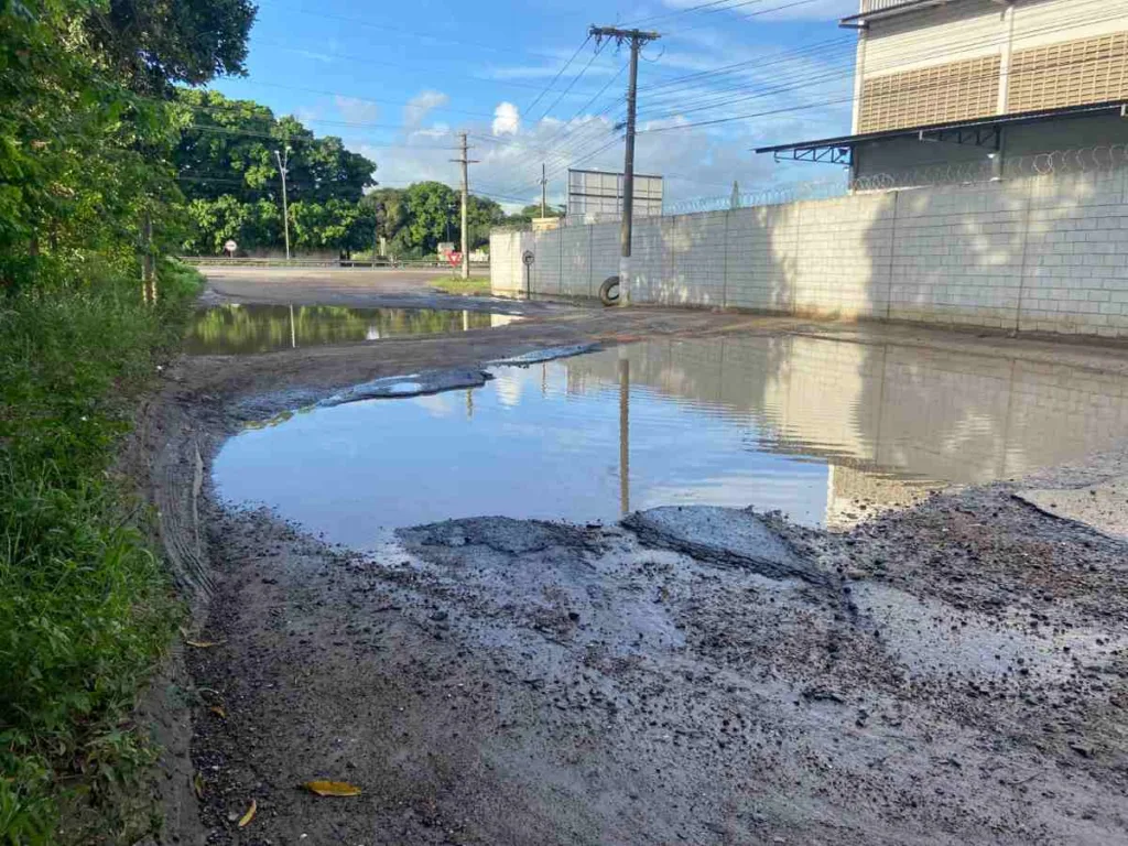 Avenida Luís Eduardo Magalhães - Limoeiro | Foto: Leitor/Acorda Cidade