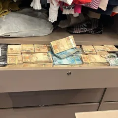 dinheiro apreendido na operação Overclean 4