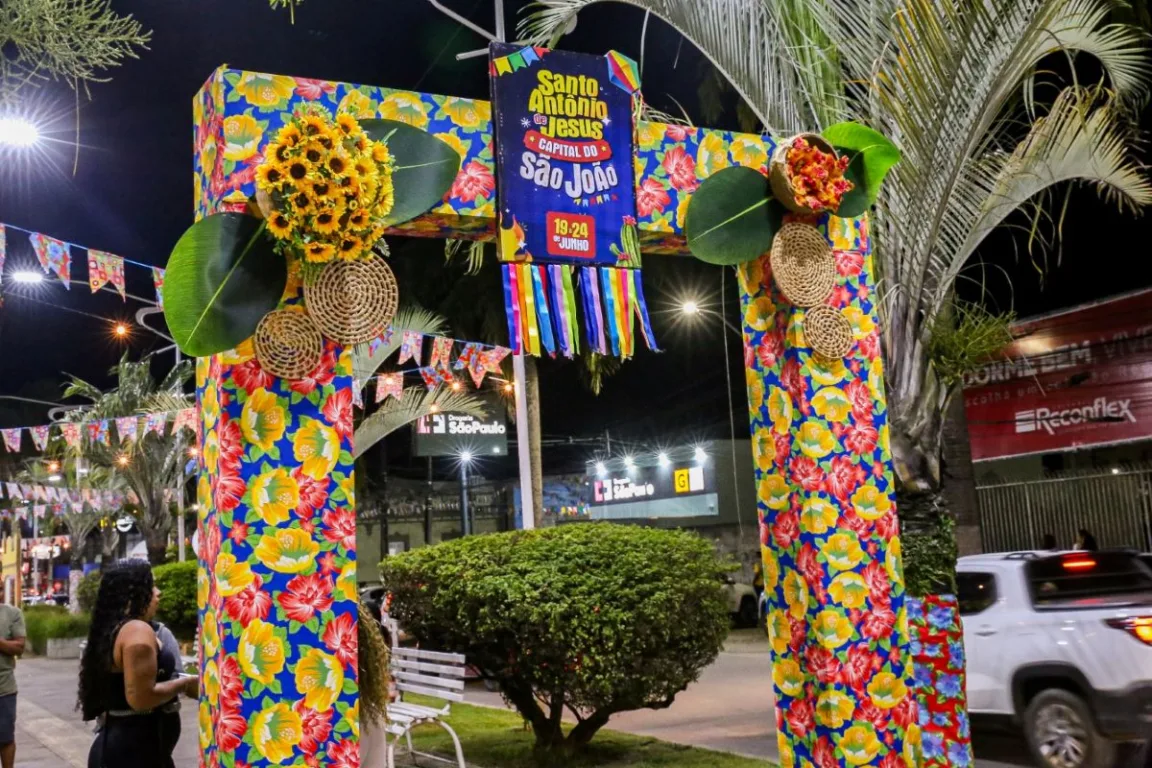 Decoração junina de Santo Antônio de Jesus