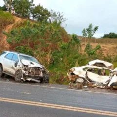 Pai e filho morrem em acidente na BR 101