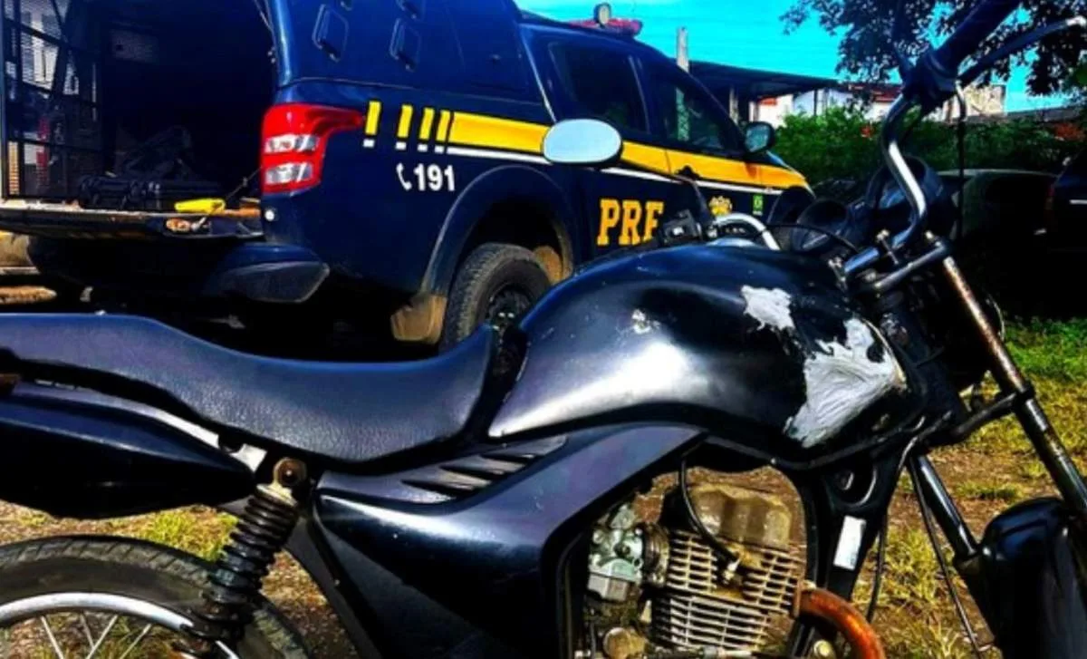 Motocicleta apreendida em cruz das almas