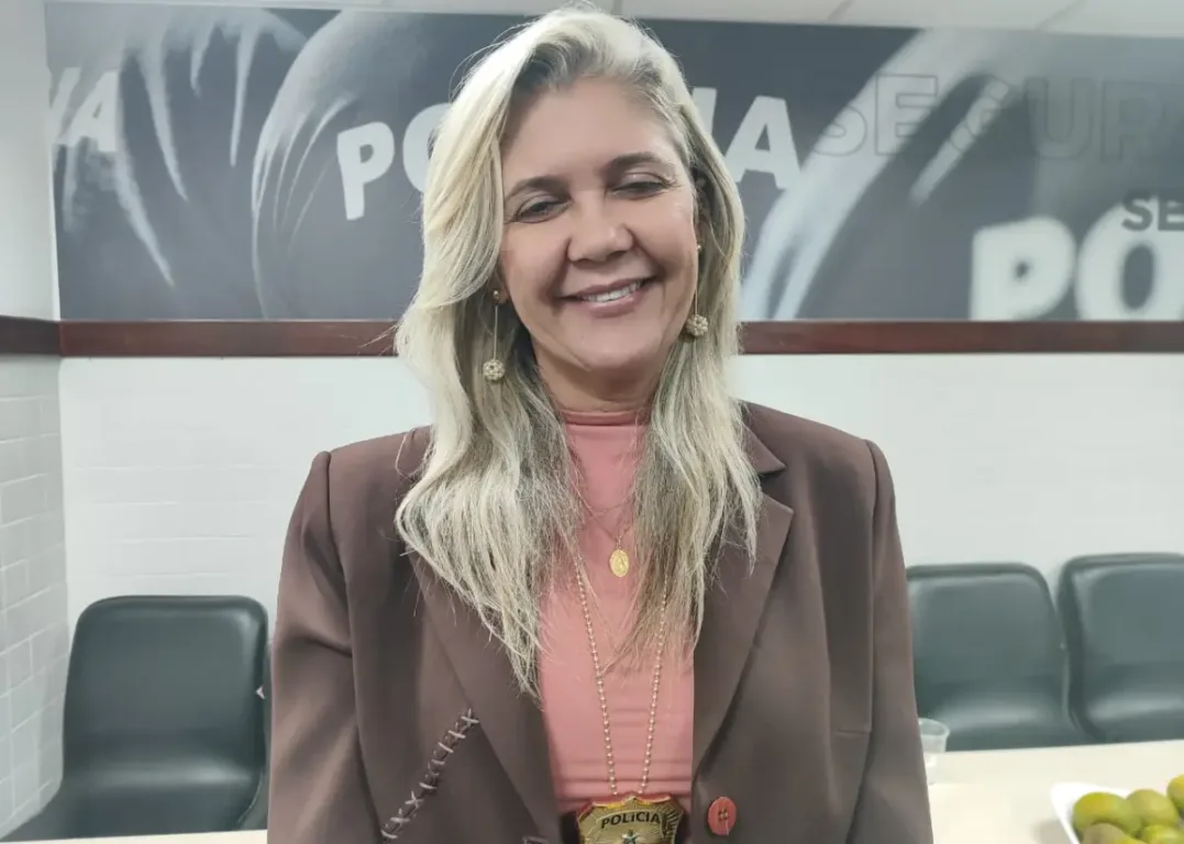 Delegada Juliana Fontes