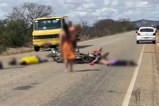 Motociclistas morrem após colisão no sudoeste da Bahia