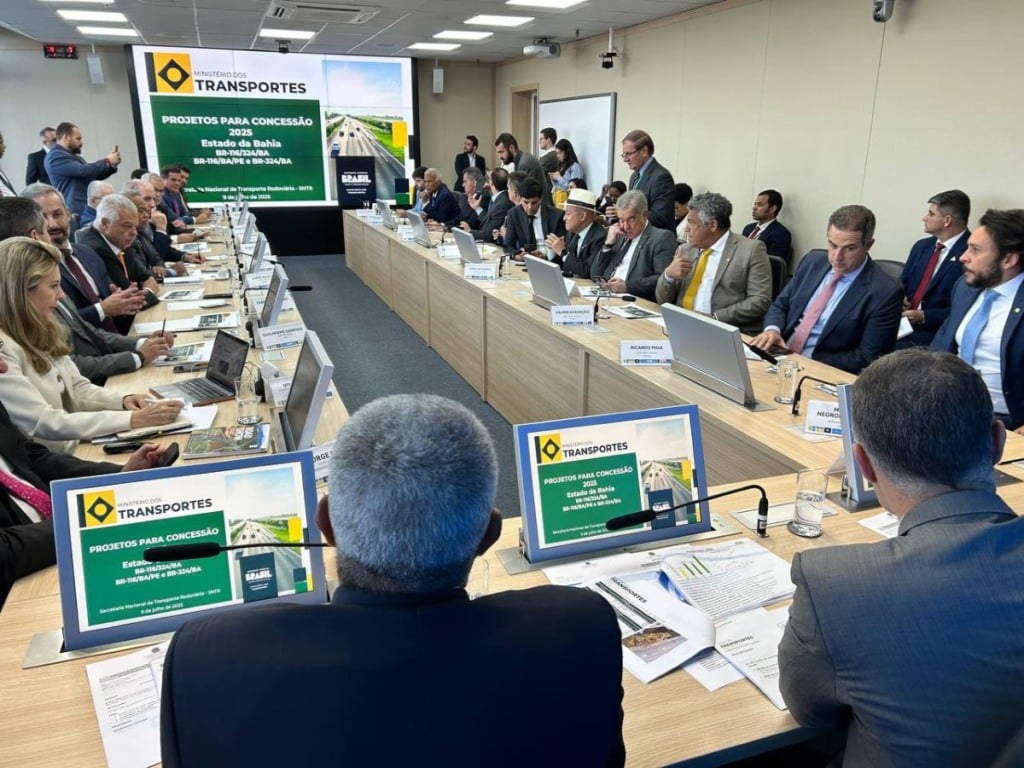 Brasília - Reunião com o Ministério dos Transportes e as bancadas Federal e Estadual do Estado da Bahia.