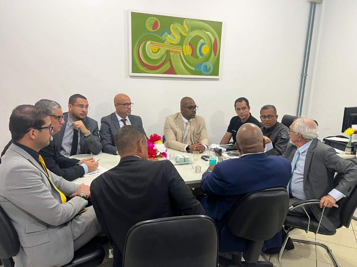 Comissões da OAB Feira, em conjunto com a Comissão de Sistema Prisional e Segurança Pública da OAB Bahia, visitam Conjunto Penal
