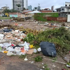 Feirinha da Estação - descarte irregular de lixo