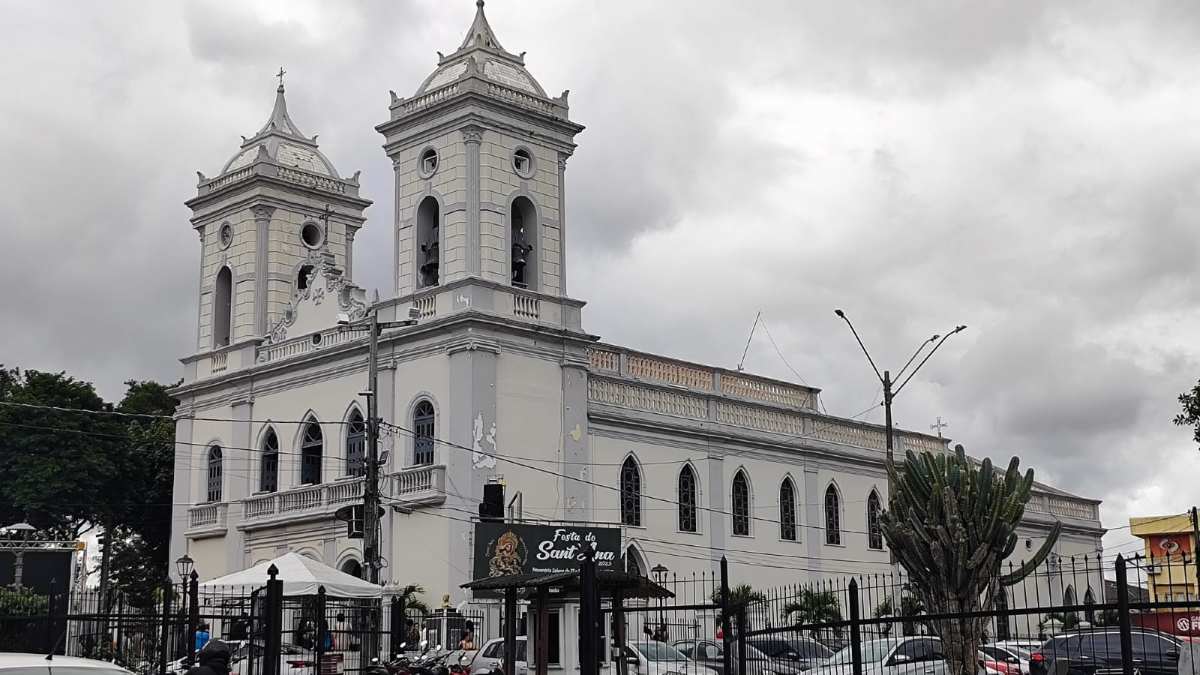 Festa de Senhora Sant’Ana reúne devotos em celebração de fé e história em Feira de Santana