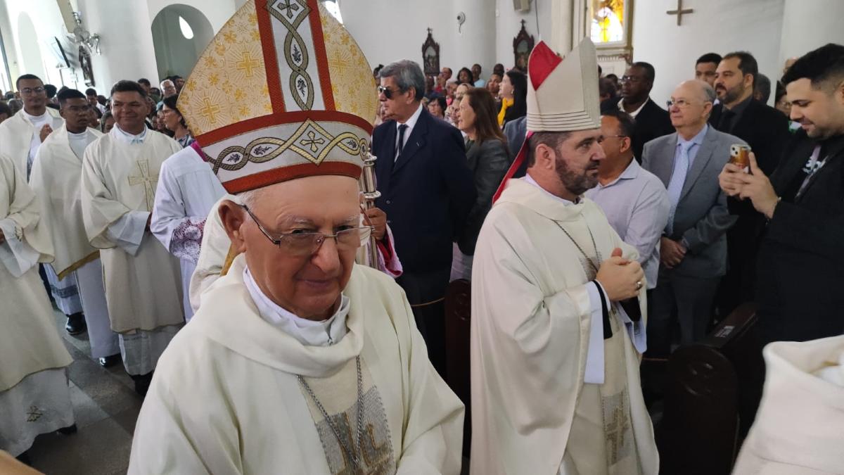 Festa de Senhora Sant’Ana reúne devotos em celebração de fé e história em Feira de Santana