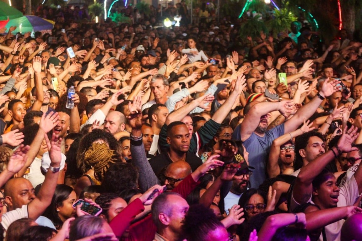 Show de Nando Reis emociona multidão no Jardim de Inverno de São Gonçalo dos Campos