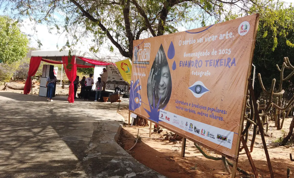 Flican - Feiras literárias movimentam a Bahia com arte, leitura e protagonismo estudantil