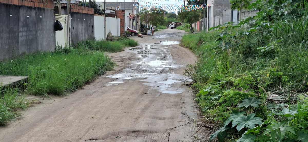 Ruas no Loteamento parque centauro, bairro do sim