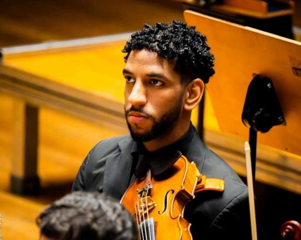 Lucas Santa Clara, Violinista