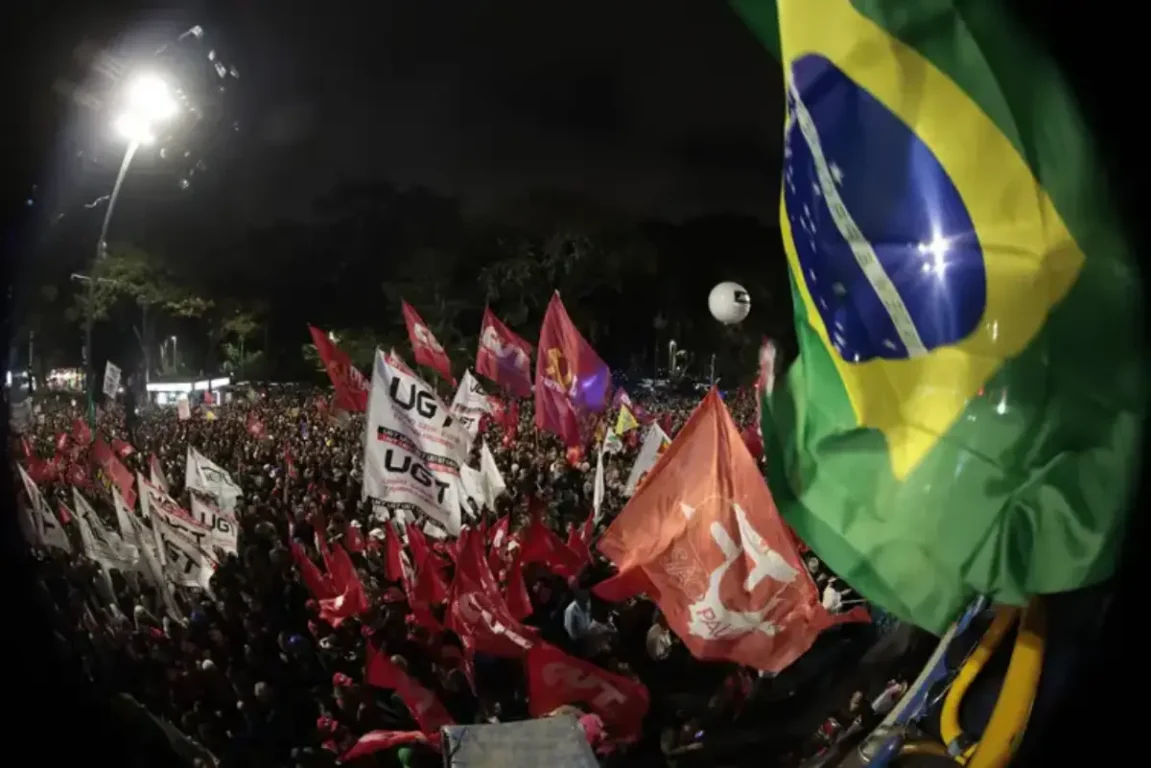 Manifestação na Paulista contra tarifaço