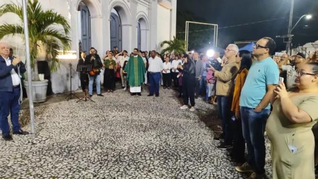 Missa solene na Catedral de Sant'Ana