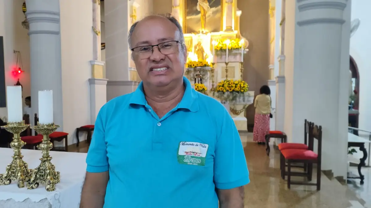 Missa solene na Catedral de Sant'Ana