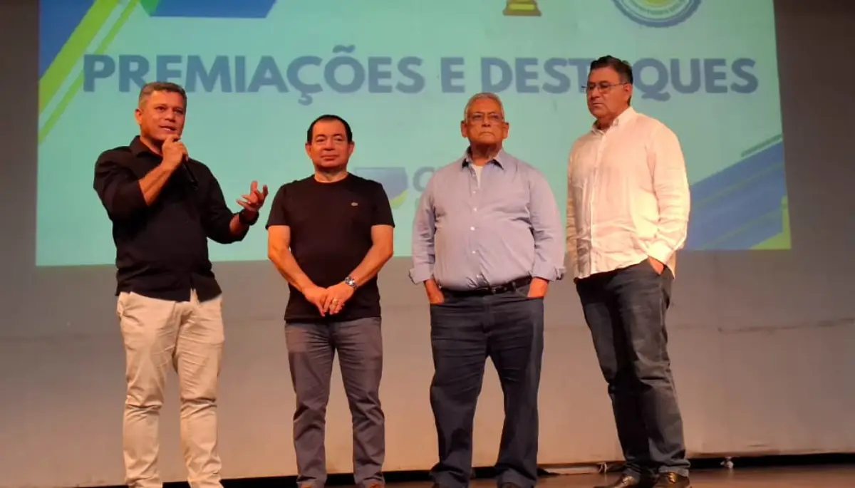 Noite de premiações na CDL da campanha São João de prêmios e Liquida Feira
