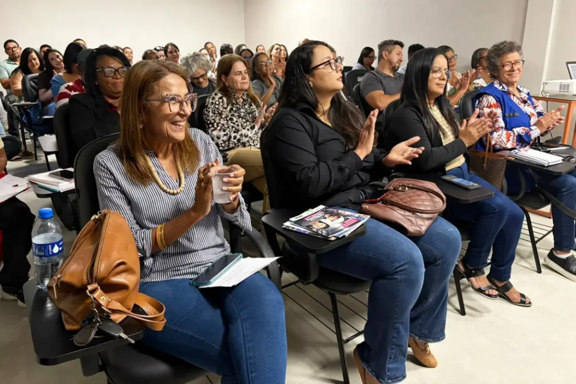 seminário sobre adoecimento mental no trabalho