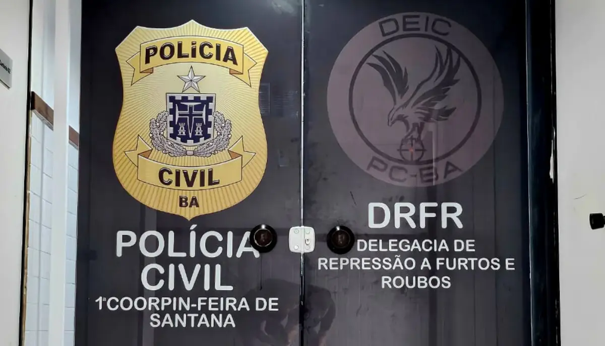 Polícia Civil - DRFR - veículo furtado