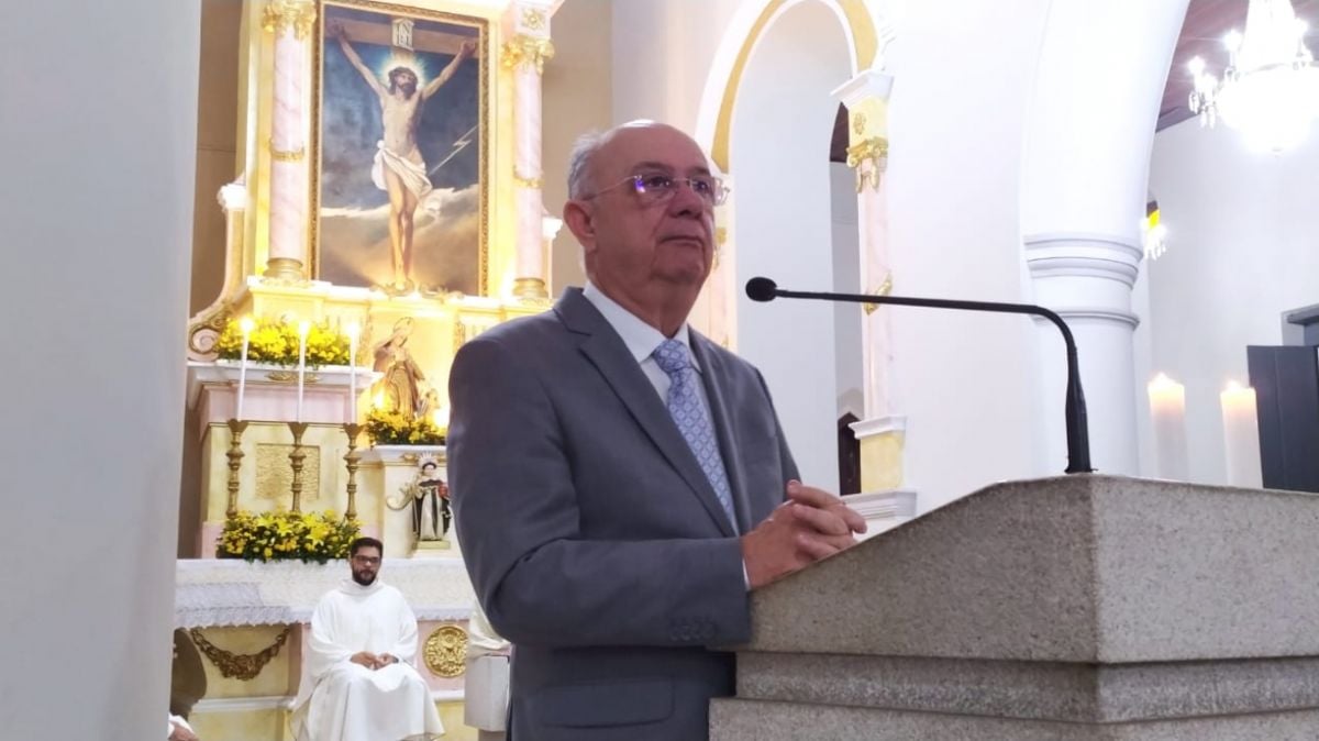 Prefeito José Ronaldo comemora 74 anos com missa em ação de graças
