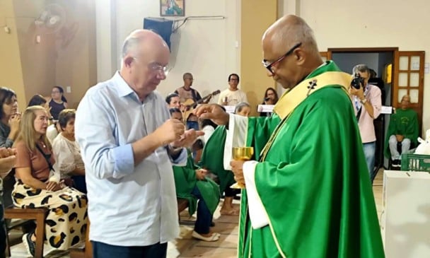 Prefeito José Ronaldo sanciona decreto que institui o Dia do Romeiro em Feira de Santana