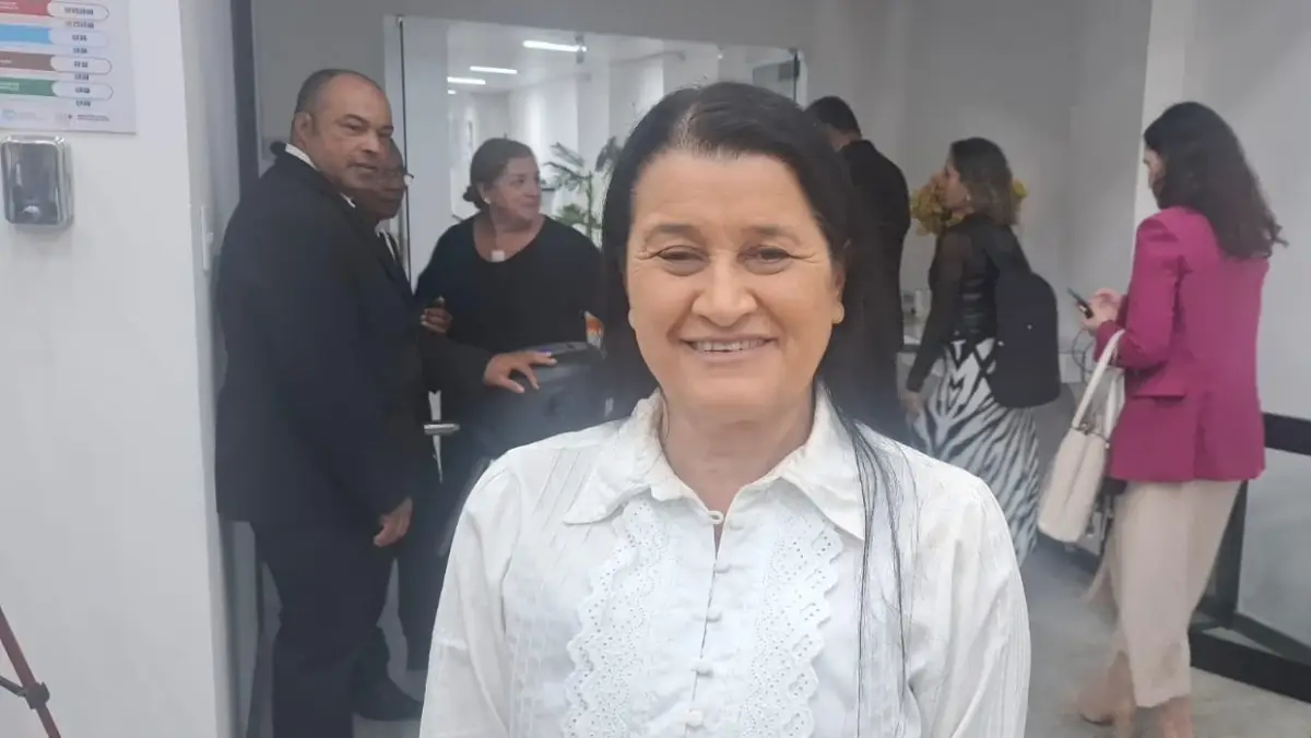 Reunião sobre encerramento humanizado dos lixões