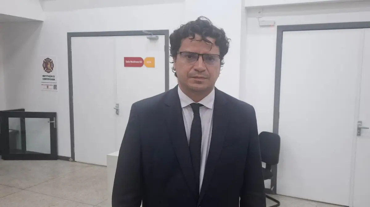 Reunião sobre encerramento humanizado dos lixões