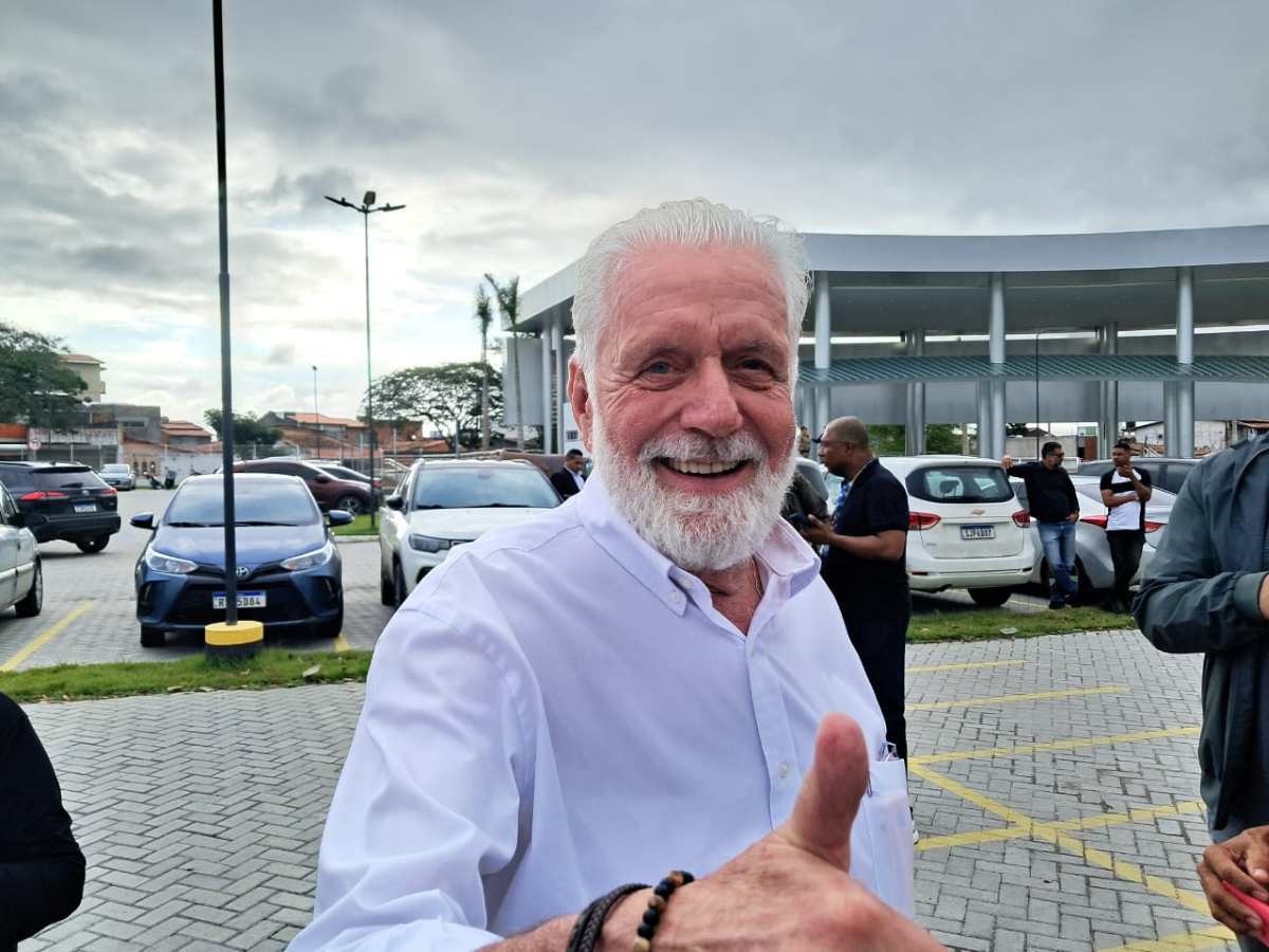Senador Jaques Wagner afirma que vai aos EUA discutir impactos de tarifa