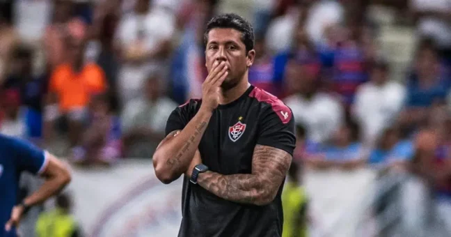 Thiago Carpini - ex-técnico do Vitória