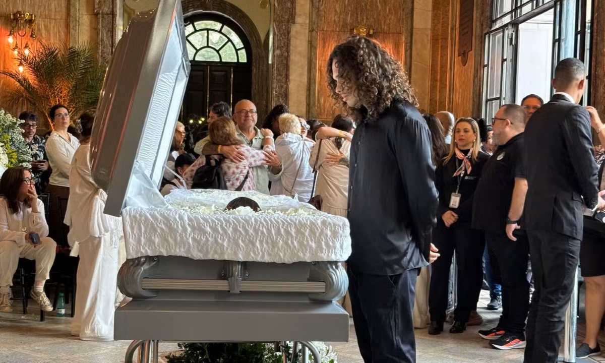 Velório de Preta Gil reúne fãs, amigos e familiares; veja fotos