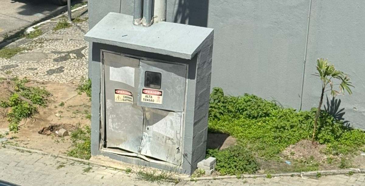 Academia destruída