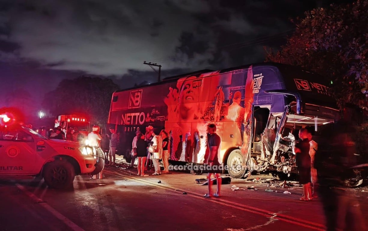 acidente envolvendo banda de netto brito