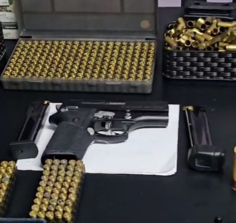Suspeito de fornecer armas para organização criminosa é preso em Feira de Santana Suspeito de fornecer armas para organização criminosa é preso em Feira de Santana