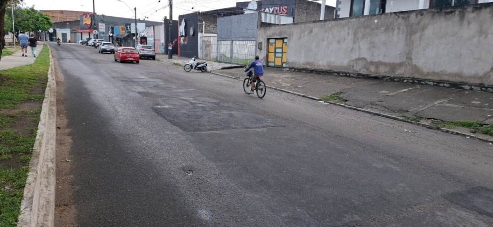 Avenida Fraga Maia, piso irregular