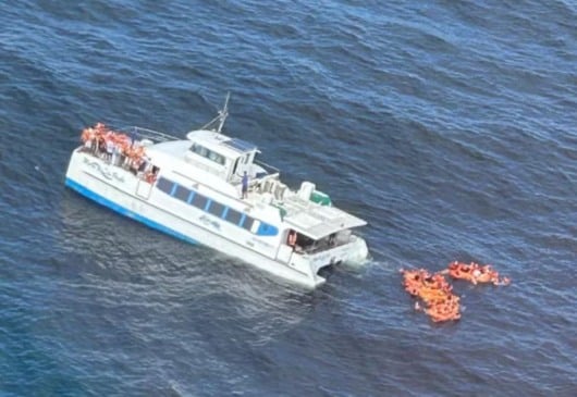 Catamarã colide com barco de pesca na Baía de Todos os Santos