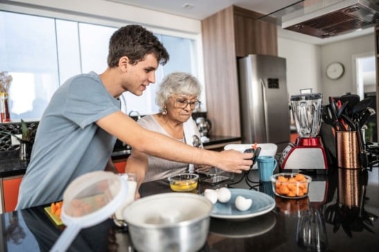 Do TikTok para o prato: como as redes sociais influenciam a gastronomia
