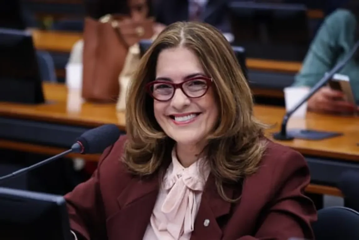 deputada Rogéria Santos - endometriose
