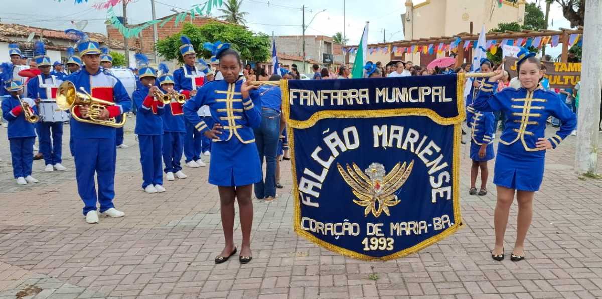 Desfile Cívico da Escola Municipal Dois de Julho Jaíba