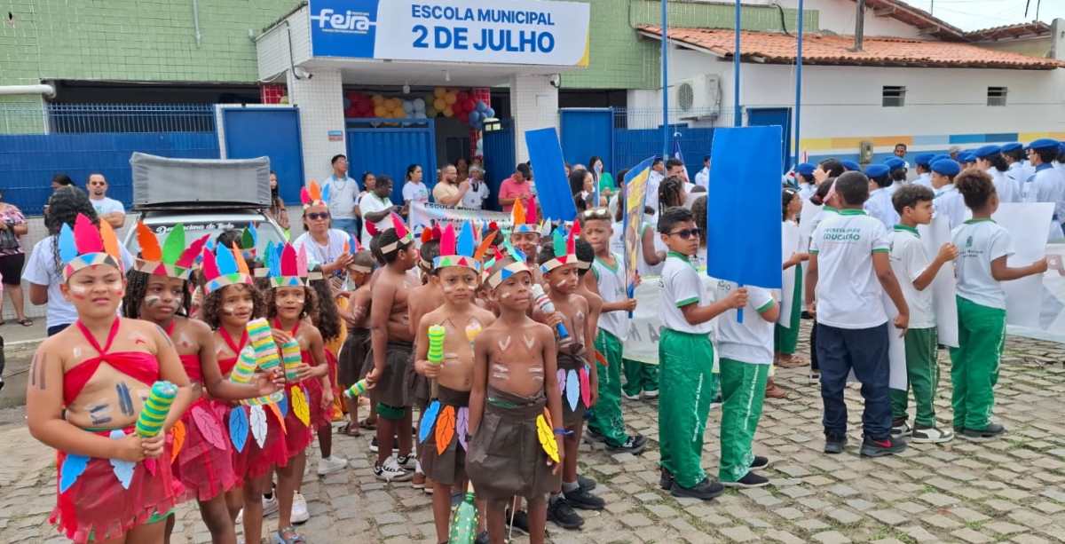 Desfile Cívico da Escola Municipal Dois de Julho Jaíba