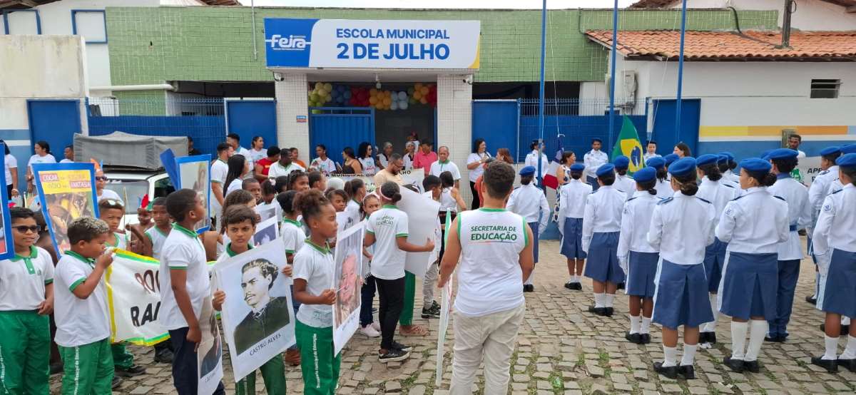Desfile Cívico da Escola Municipal Dois de Julho Jaíba