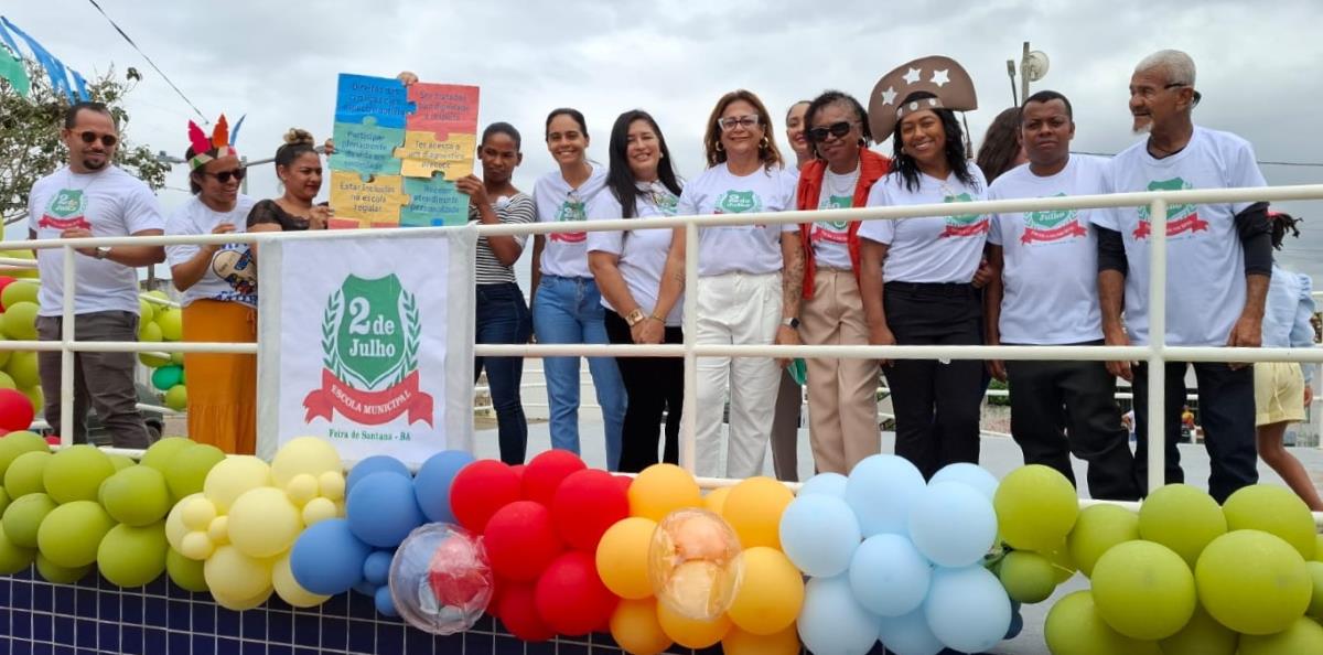 Desfile Cívico da Escola Municipal Dois de Julho Jaíba