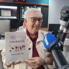 Professor Josué Mello