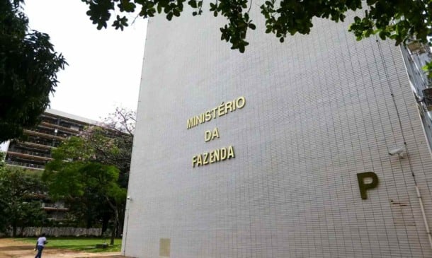 ministério da fazenda IOF
