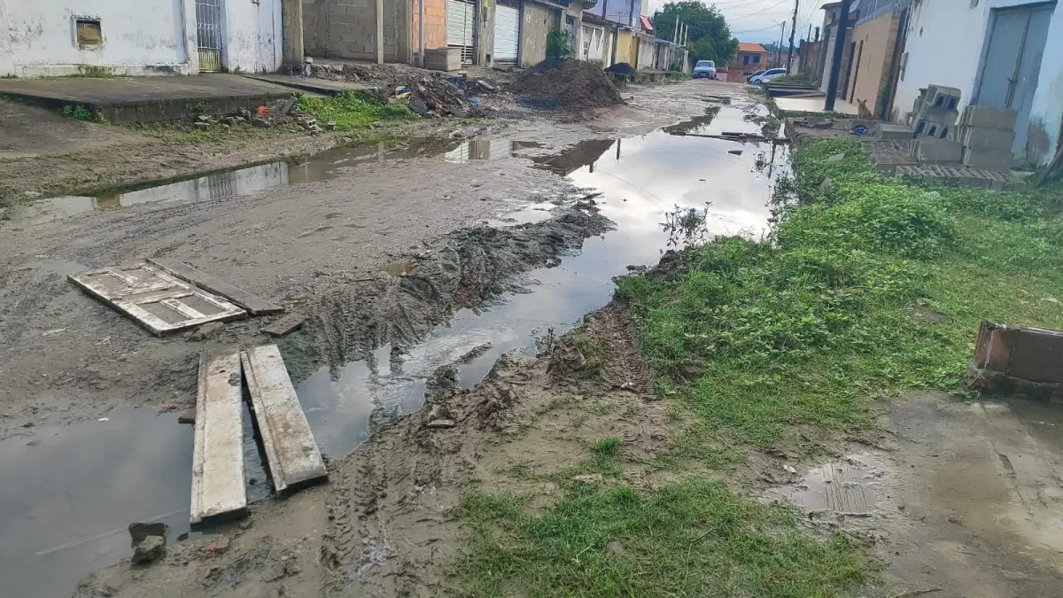 moradores reclamam do calçamento na rua Rio Verde - Conceição ll