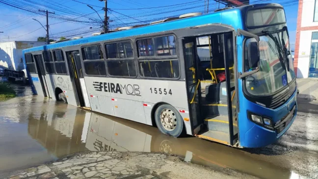 ônibus - transporte público - Feira de Santana