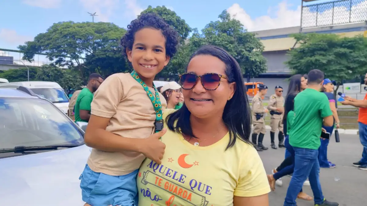 Apae abre a Semana Nacional da Pessoa com Deficiência com tradicional caminhada no centro de Feira de Santana 